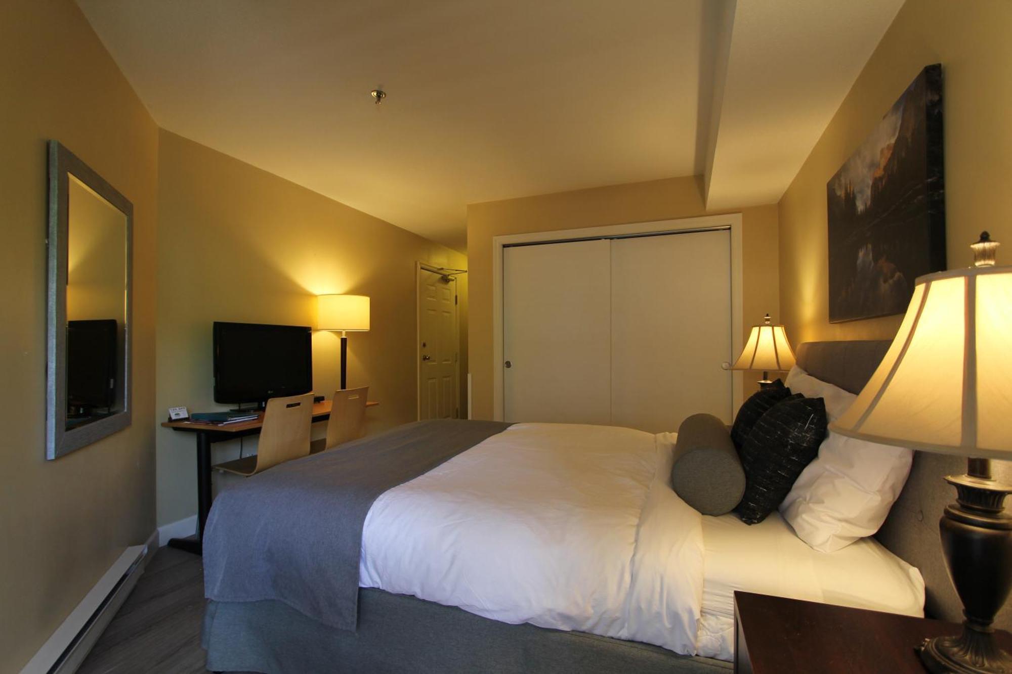 Marketplace Lodge By Whistler Retreats Room photo